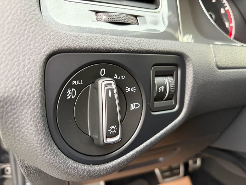 2017 Volkswagen Golf Sportwagen 1.8T Trendline DSG 6sp at w/Tip 4MOTION-17