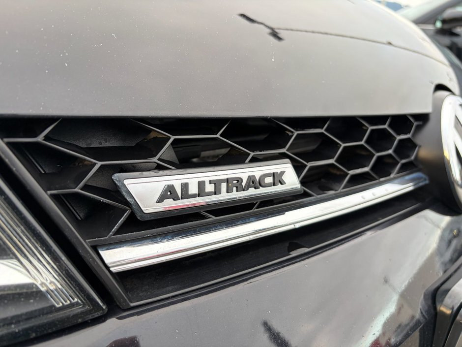 2017 Volkswagen Golf Sportwagen 1.8T Trendline DSG 6sp at w/Tip 4MOTION-2