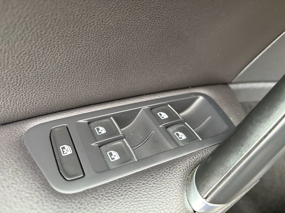 2017 Volkswagen Golf Sportwagen 1.8T Trendline DSG 6sp at w/Tip 4MOTION-15