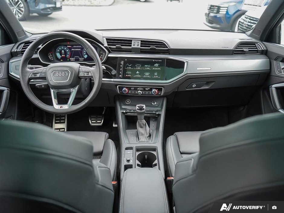 2025 Audi Q3 Progressiv // NO ACCIDENTS-21