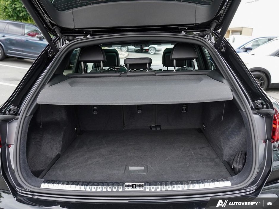 2025 Audi Q3 Progressiv // NO ACCIDENTS-8