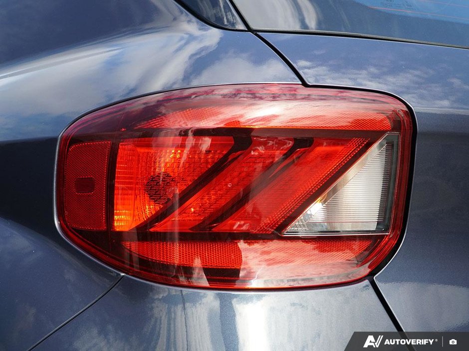2025 Hyundai Venue PREFERRED // NO ACCIDENTS-23
