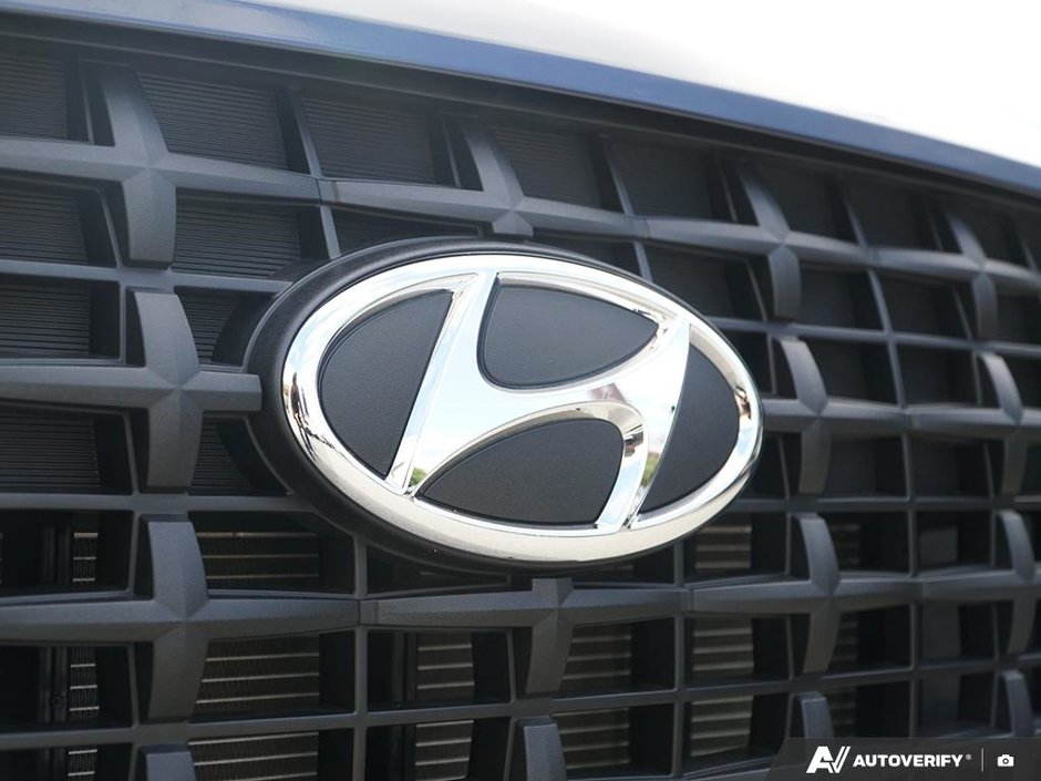 2025 Hyundai Venue PREFERRED // NO ACCIDENTS-21