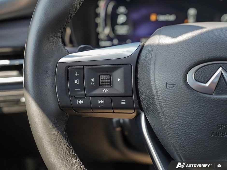 2024 Infiniti QX60 LUXE // NO ACCIDENTS-10