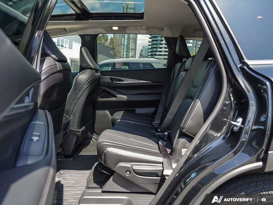 2024 Infiniti QX60 LUXE // NO ACCIDENTS-16