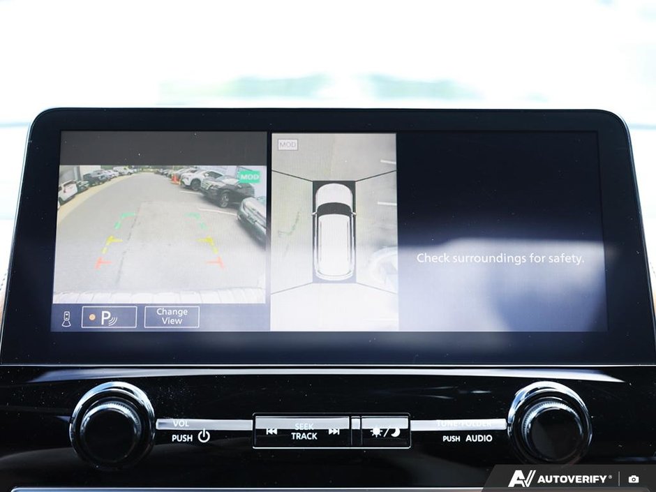 2022 Infiniti QX80 PROACTIVE // 7 PASSENGER-19