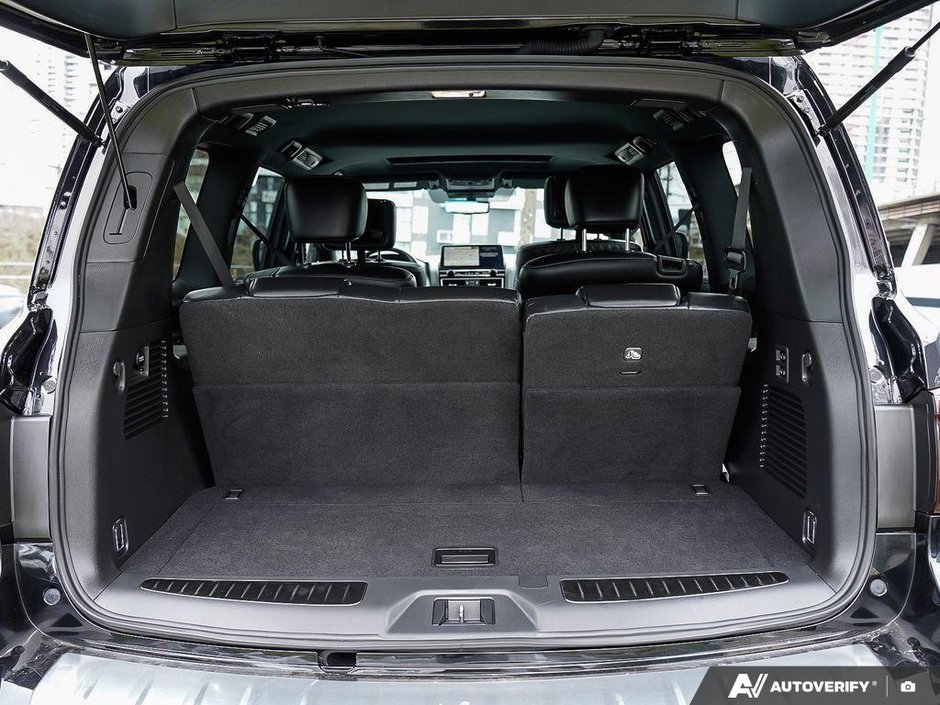 2024 Infiniti QX80 PROACTIVE // 7 PASSENGER-25