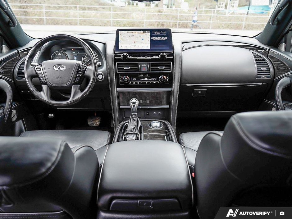 2024 Infiniti QX80 PROACTIVE // 7 PASSENGER-17