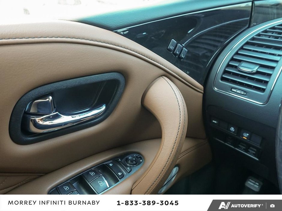 2024 Infiniti QX80 PROACTIVE // 7 PASSENGER-22