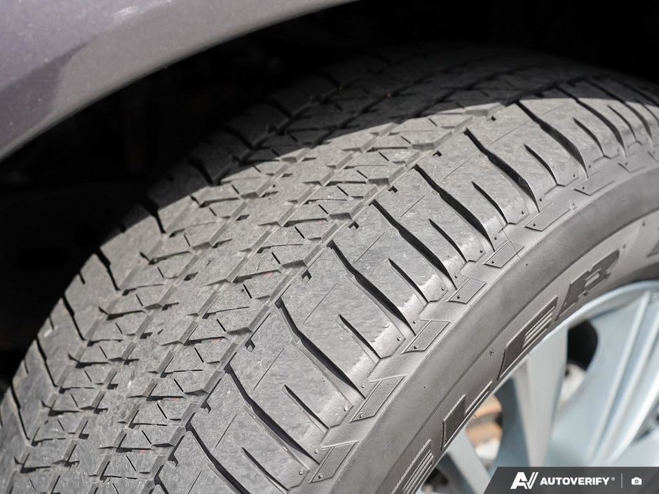 2024 Infiniti QX80 LUXE // 8 PASSENGER-21