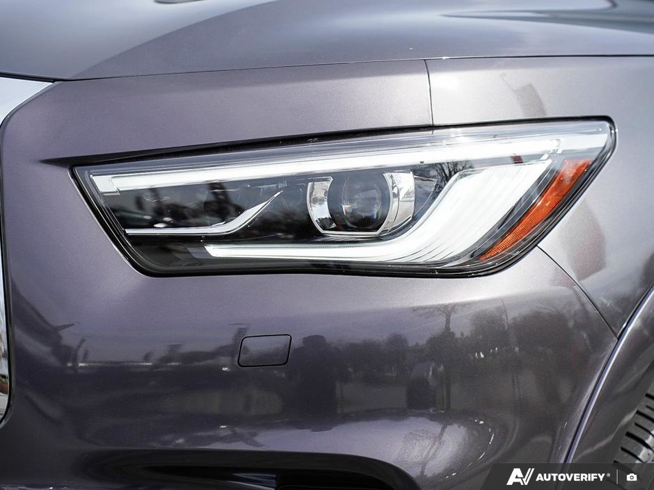 2024 Infiniti QX80 LUXE // 8 PASSENGER-24