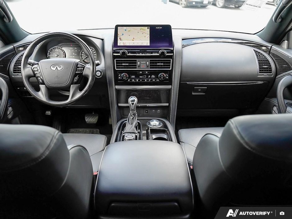 2024 Infiniti QX80 LUXE // ULTRA LOW KMS-17