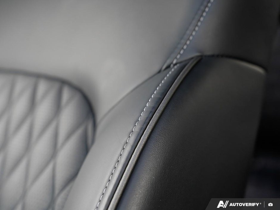 2024 Infiniti QX80 LUXE // ULTRA LOW KMS-15