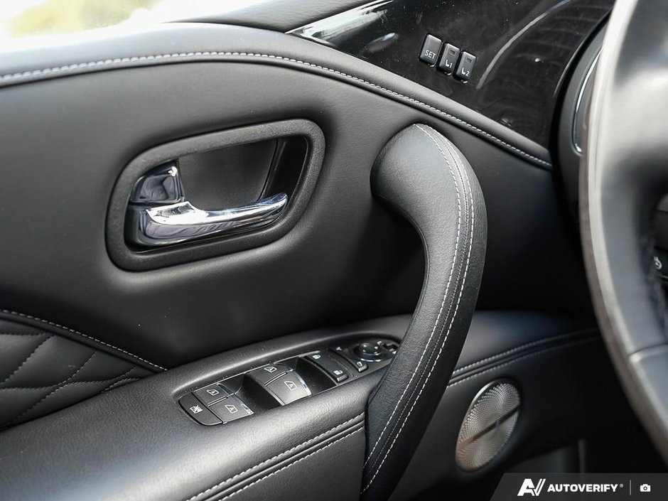 2024 Infiniti QX80 LUXE // ULTRA LOW KMS-9