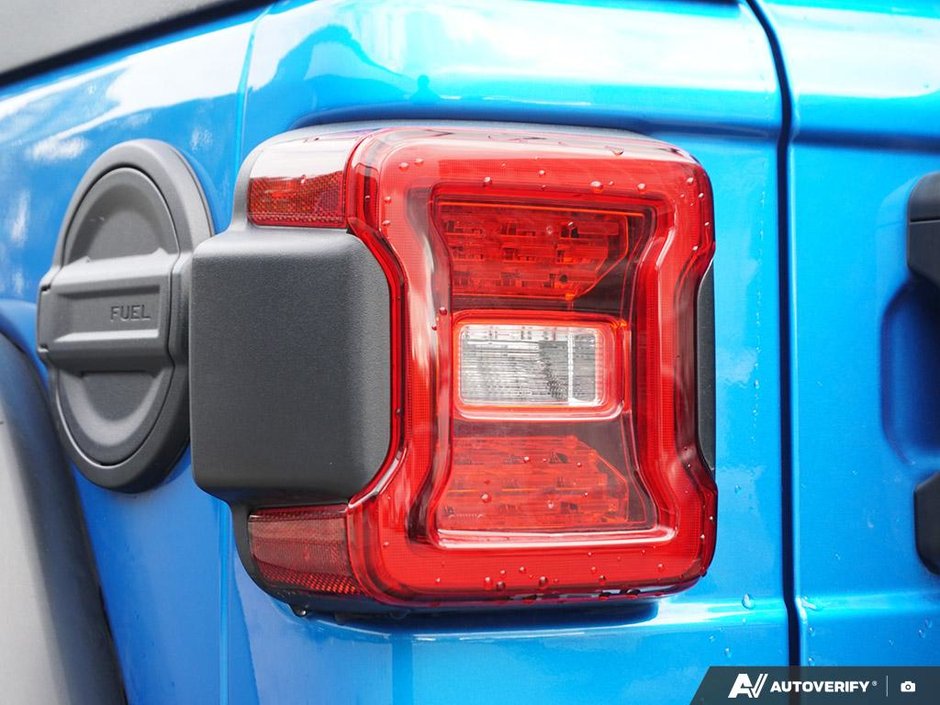 2024 Jeep Wrangler 4xe RUBICON 4XE-21