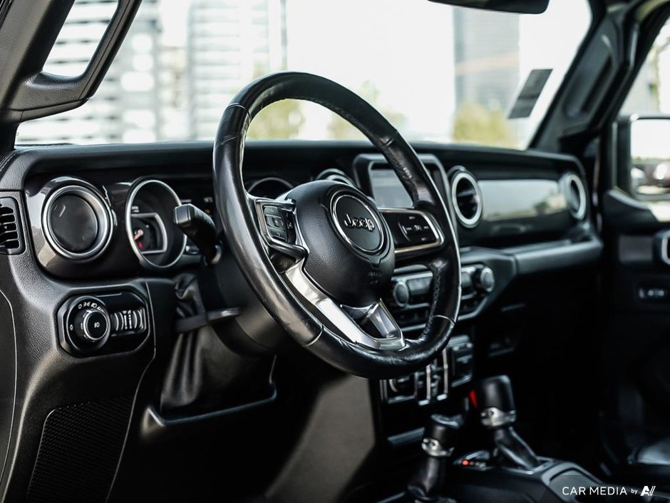 2020 Jeep Wrangler Unlimited SAHARA ALTITUDE + RIMS/TIRES-5