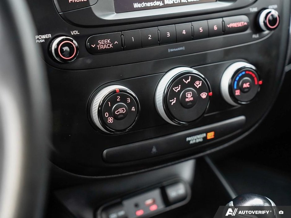 2018 Kia Soul LX // 2 SETS OF TIRES!-12