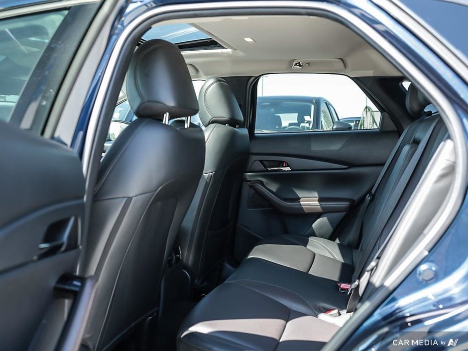 2023 Mazda CX-30 GT TRIM + NO ACCIDENTS-16