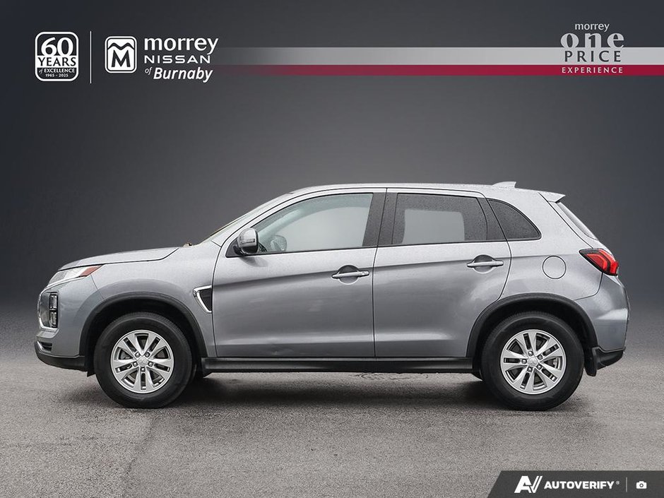 2020 Mitsubishi RVR SE FWD // NO ACCIDENTS-2