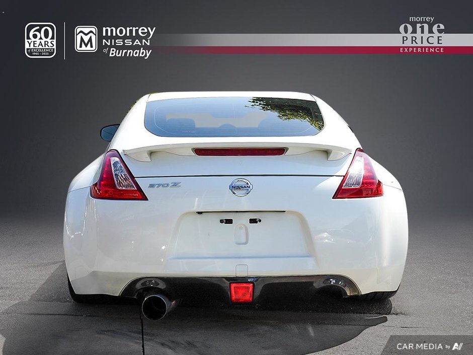 2019 Nissan 370Z coupe SPORT + ULTRA LOW KMS-4