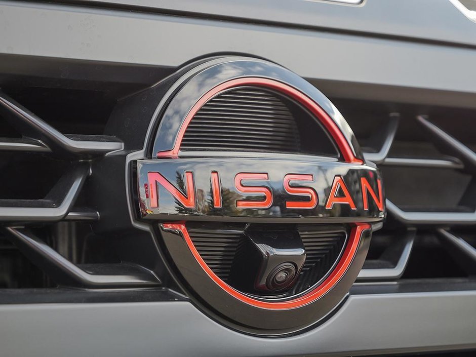2025 Nissan Frontier PRO-4X Luxury-7
