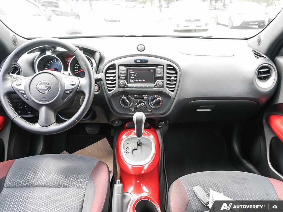 2016 Nissan Juke SV AWD // ULTRA LOW KMS-6
