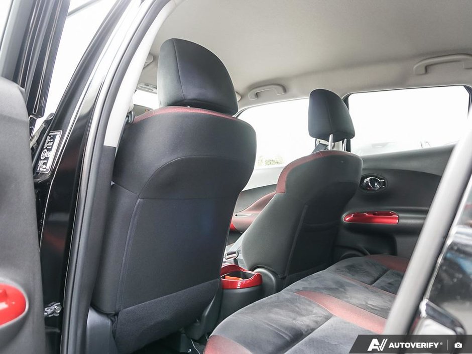 2016 Nissan Juke SV AWD // ULTRA LOW KMS-5