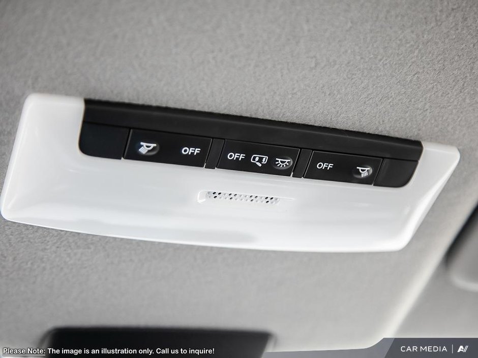 2025 Nissan Kicks Play SV-18