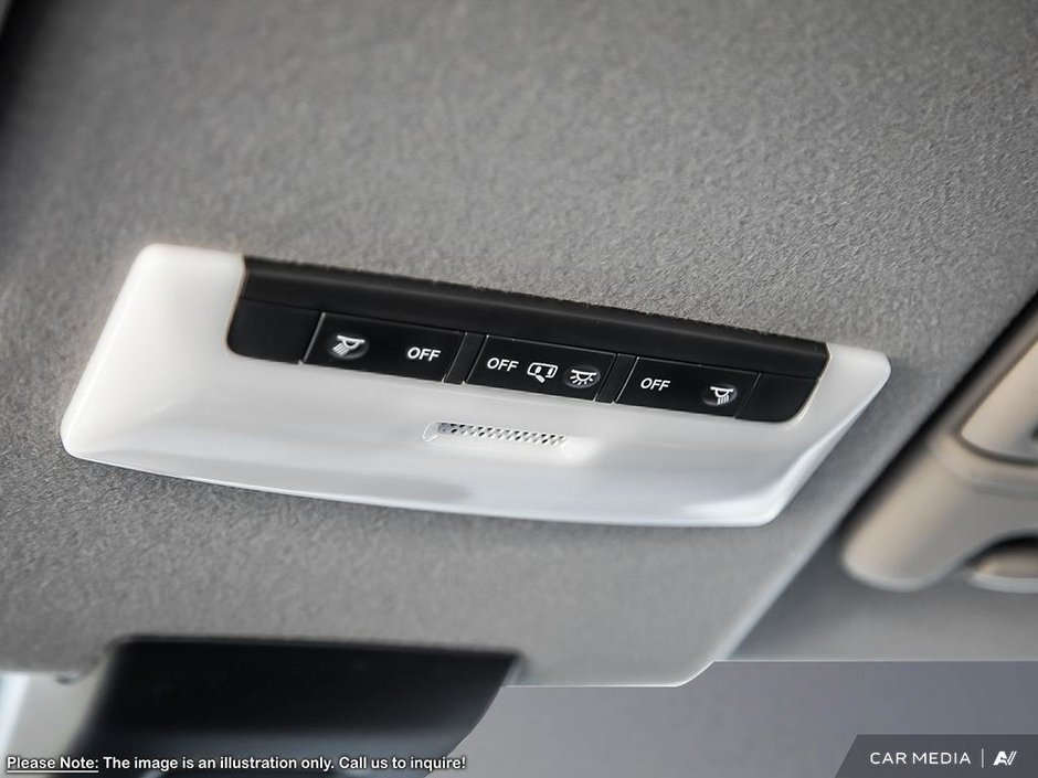 2025 Nissan Kicks Play SV-18
