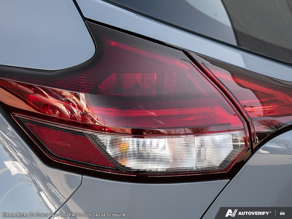 2025 Nissan Kicks Play SV-10