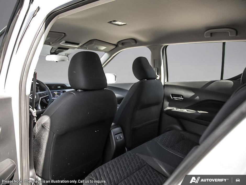 2025 Nissan Kicks Play SV-20