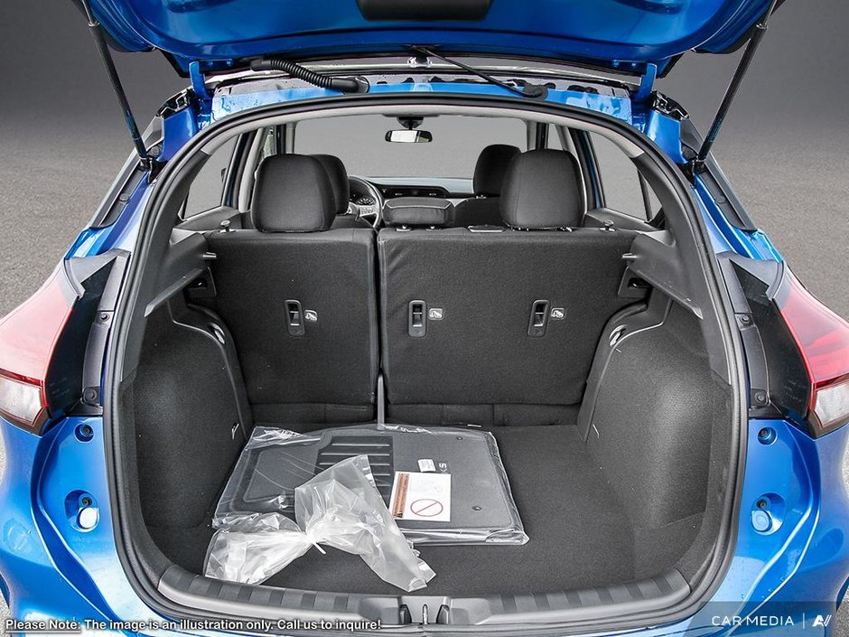 2025 Nissan Kicks Play SV-6