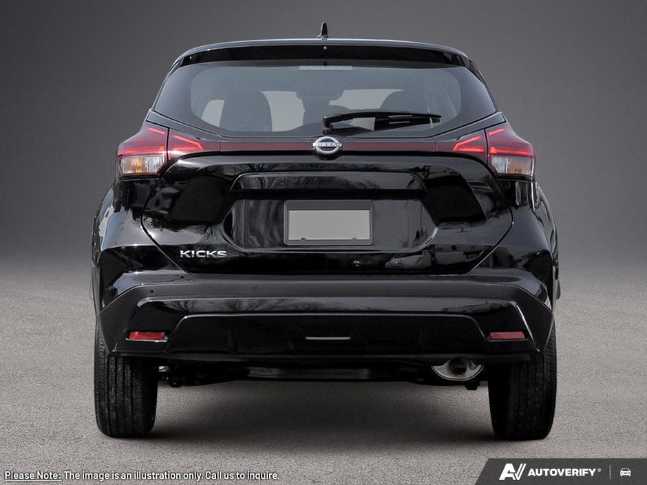 2025 Nissan Kicks Play S-4