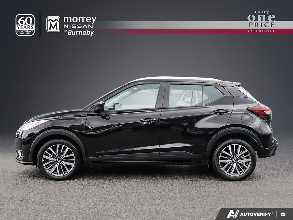 2025 Nissan Kicks Play SV // NO ACCIDENTS-2