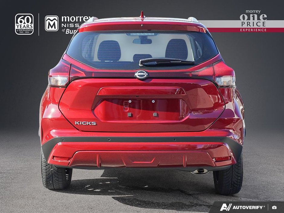 2025 Nissan Kicks Play SV // NO ACCIDENTS-4