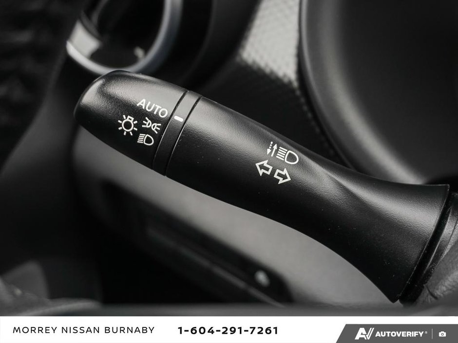 2022 Nissan Kicks SV CVT // 2.99% FINANCING-18