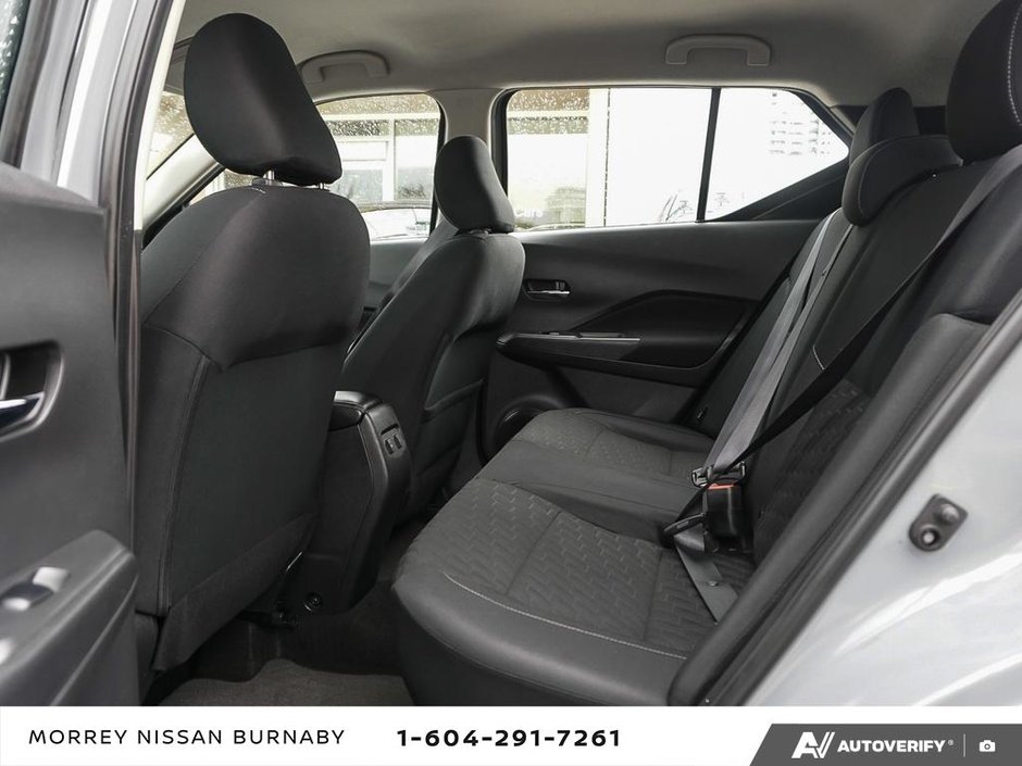 2022 Nissan Kicks SV CVT // 2.99% FINANCING-13