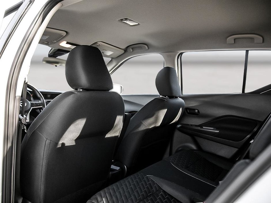 2023 Nissan Kicks S-20