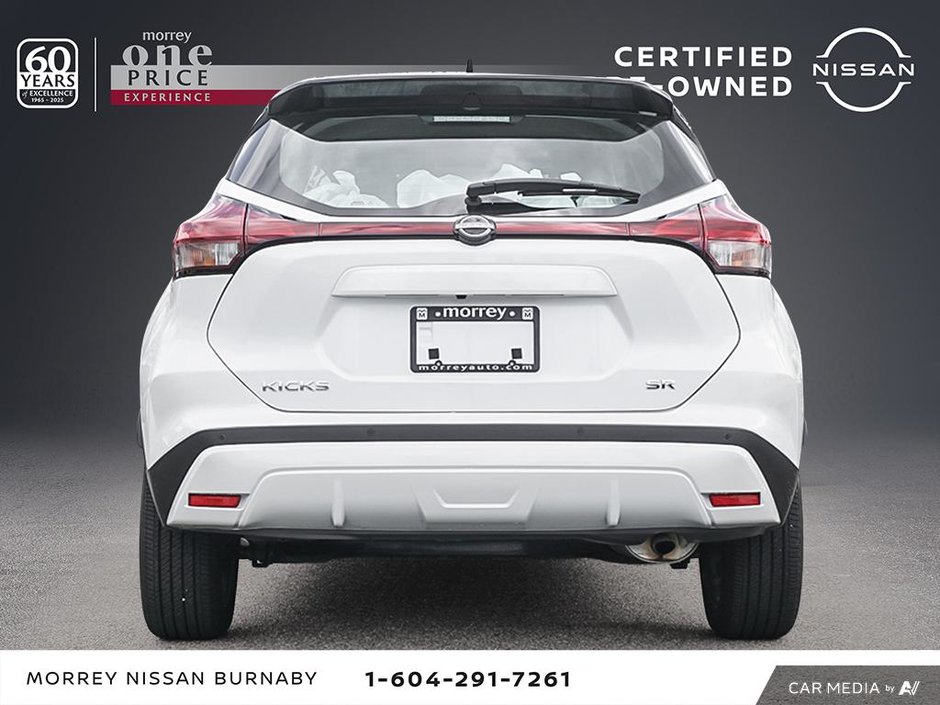 2023 Nissan Kicks SR CVT + ULTRA LOW KMS-5