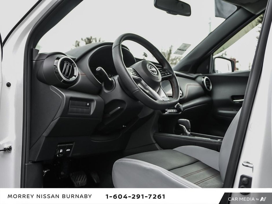 2023 Nissan Kicks SR CVT + ULTRA LOW KMS-15