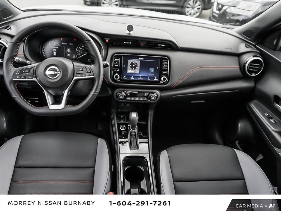 2023 Nissan Kicks SR CVT + ULTRA LOW KMS-14