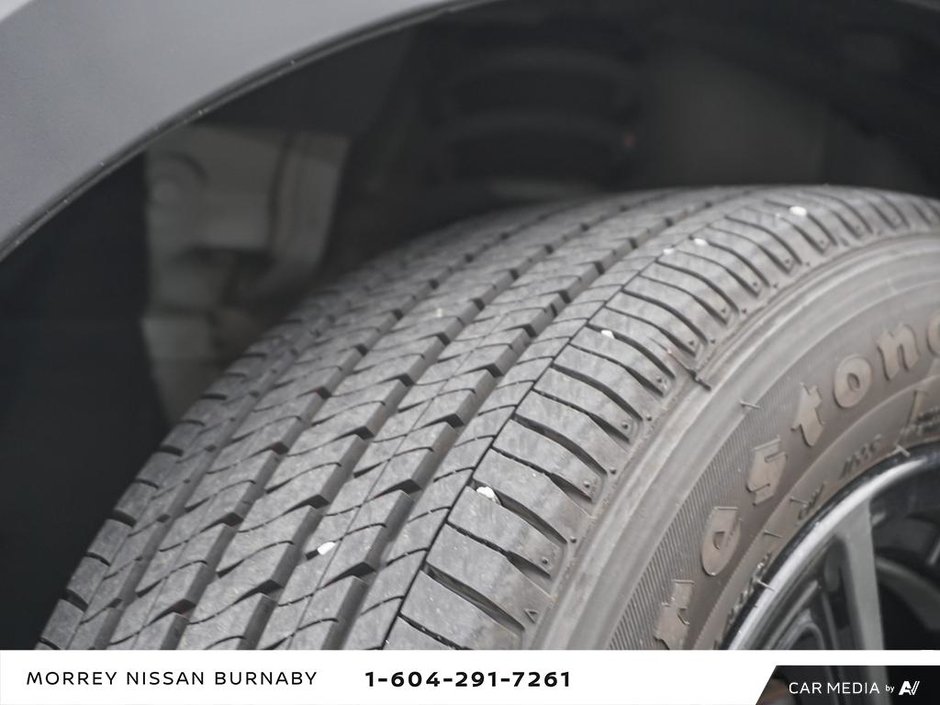 2023 Nissan Kicks SR CVT + ULTRA LOW KMS-7