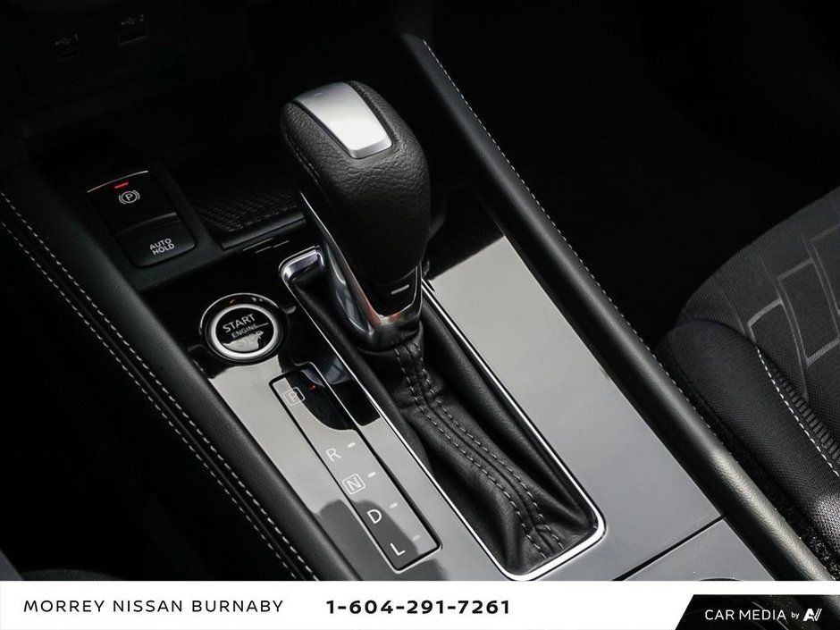 2023 Nissan Kicks SV CVT + ULTRA LOW KMS-21