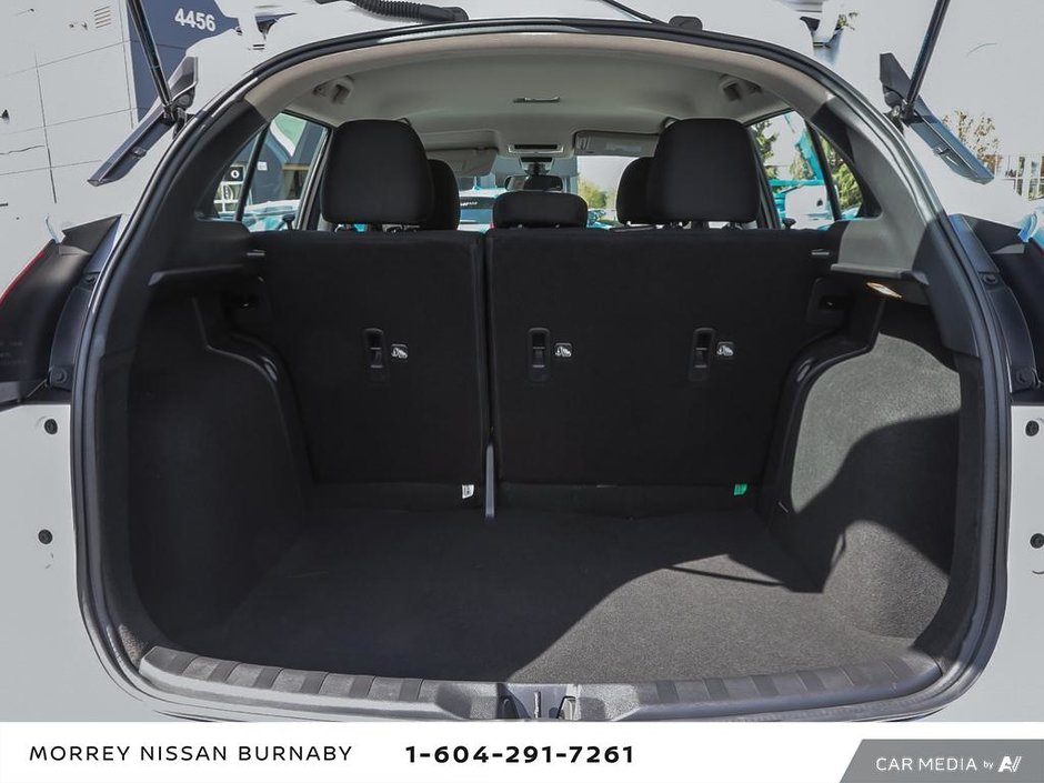2023 Nissan Kicks S CVT + ULTRA LOW KMS-11