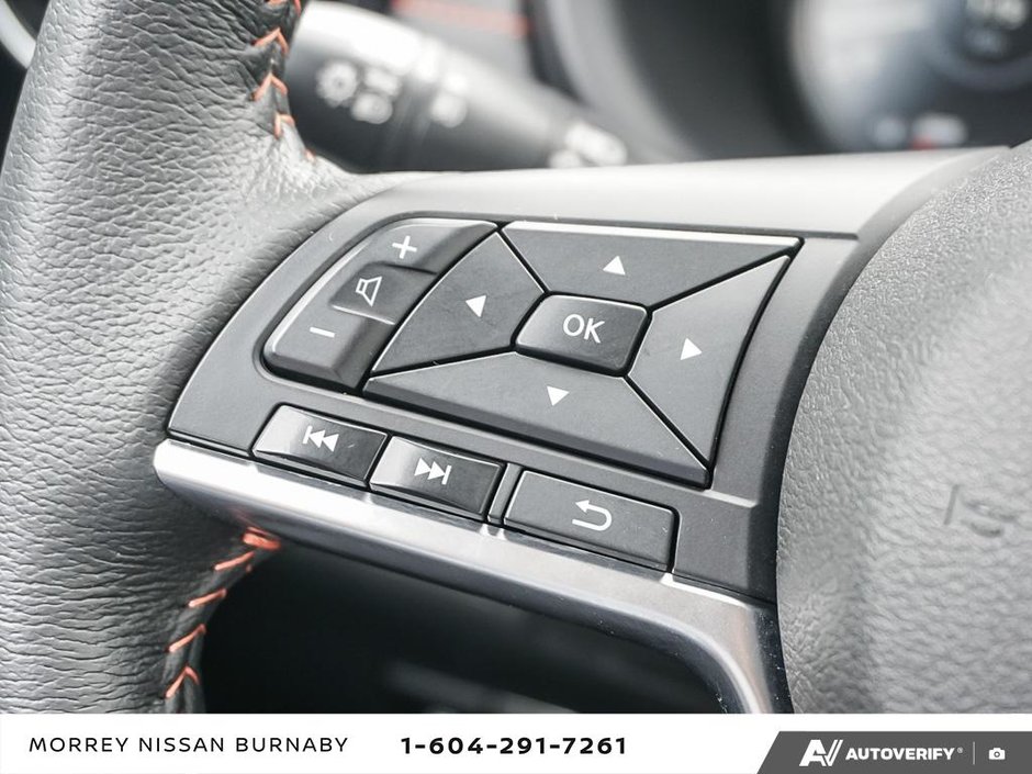 2023 Nissan Kicks SR CVT-19