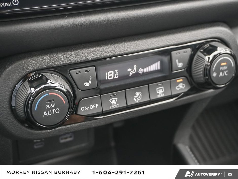 2023 Nissan Kicks SR CVT-22
