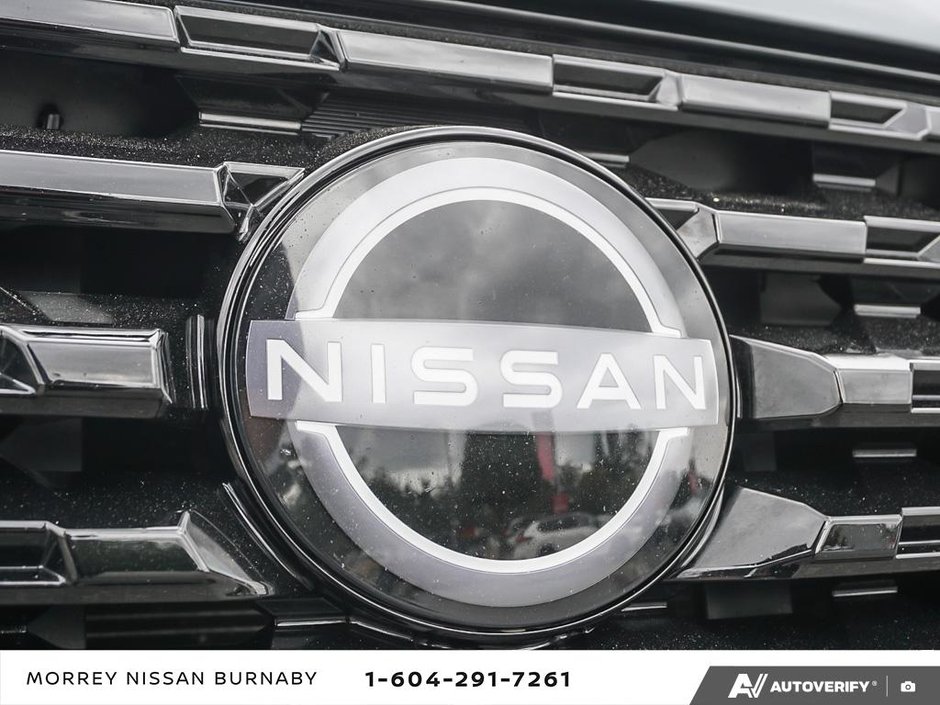 2023 Nissan Kicks SR CVT-9
