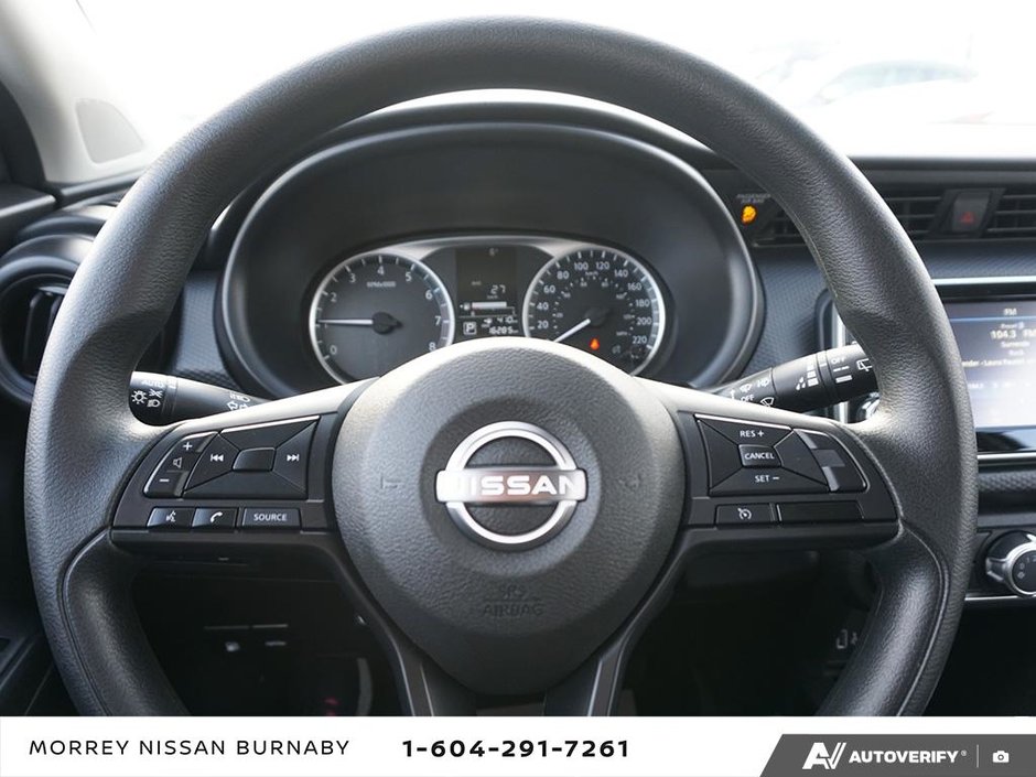 2023 Nissan Kicks S CVT // 2.99% FINANCING-16