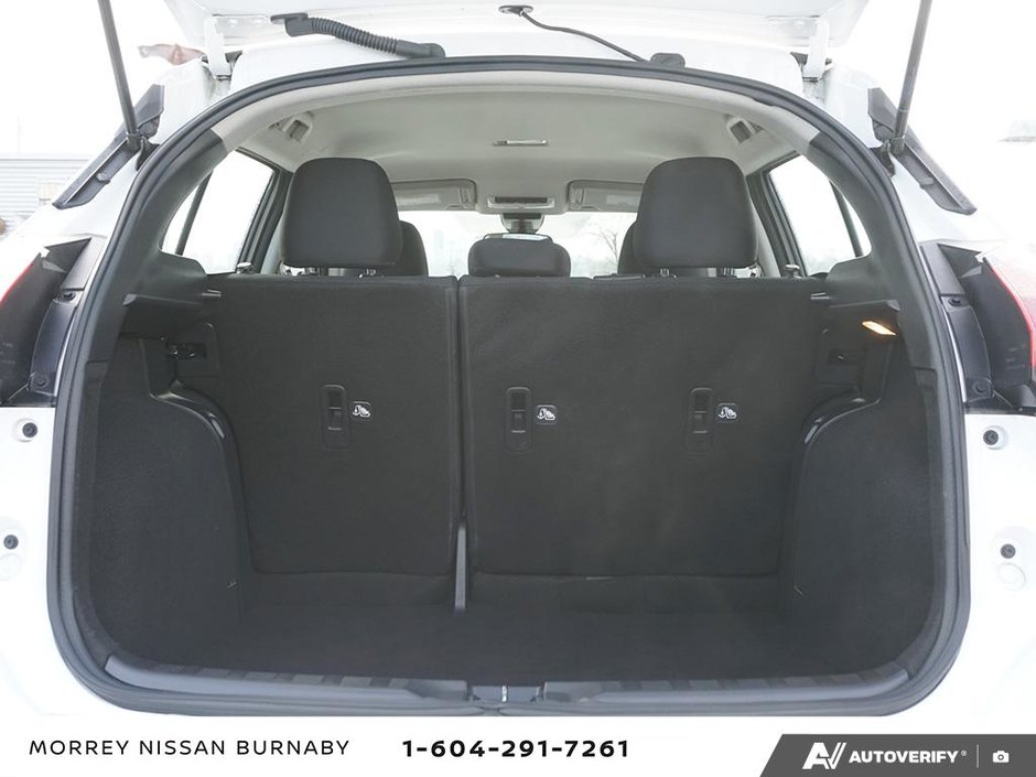 2023 Nissan Kicks S CVT // 2.99% FINANCING-12