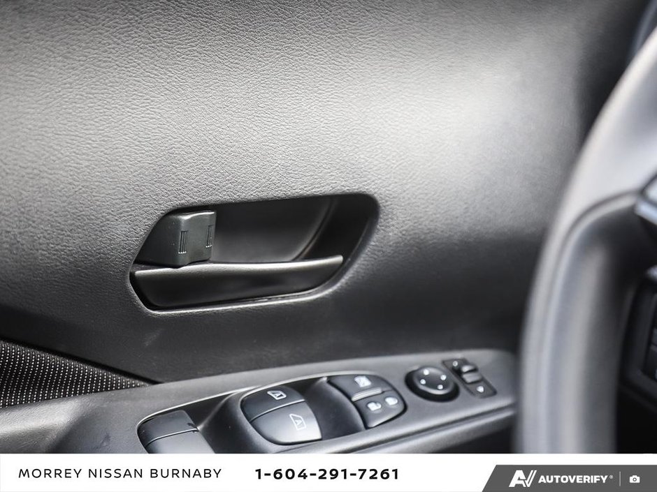 2023 Nissan Kicks S // NISSAN CERTIFIED-17